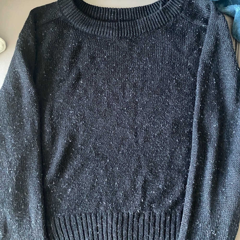 Long sleeved sweater